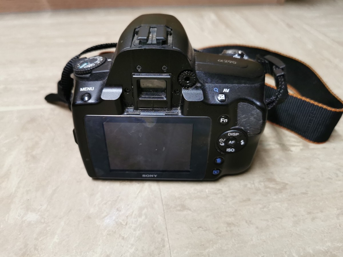 Sony Alpha DSLR-A390 Digital SLR Camera 18-55mm Lens