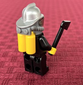 Lego City Fire Off-Road Fire Rescue (7942) with minifigure ~ 99% Complete