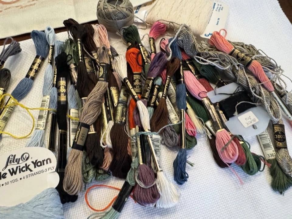 Huge Lot Embroidery Floss Thread Skeins Coats J&P More Vintage Craft Colors & - Image 4 of 4