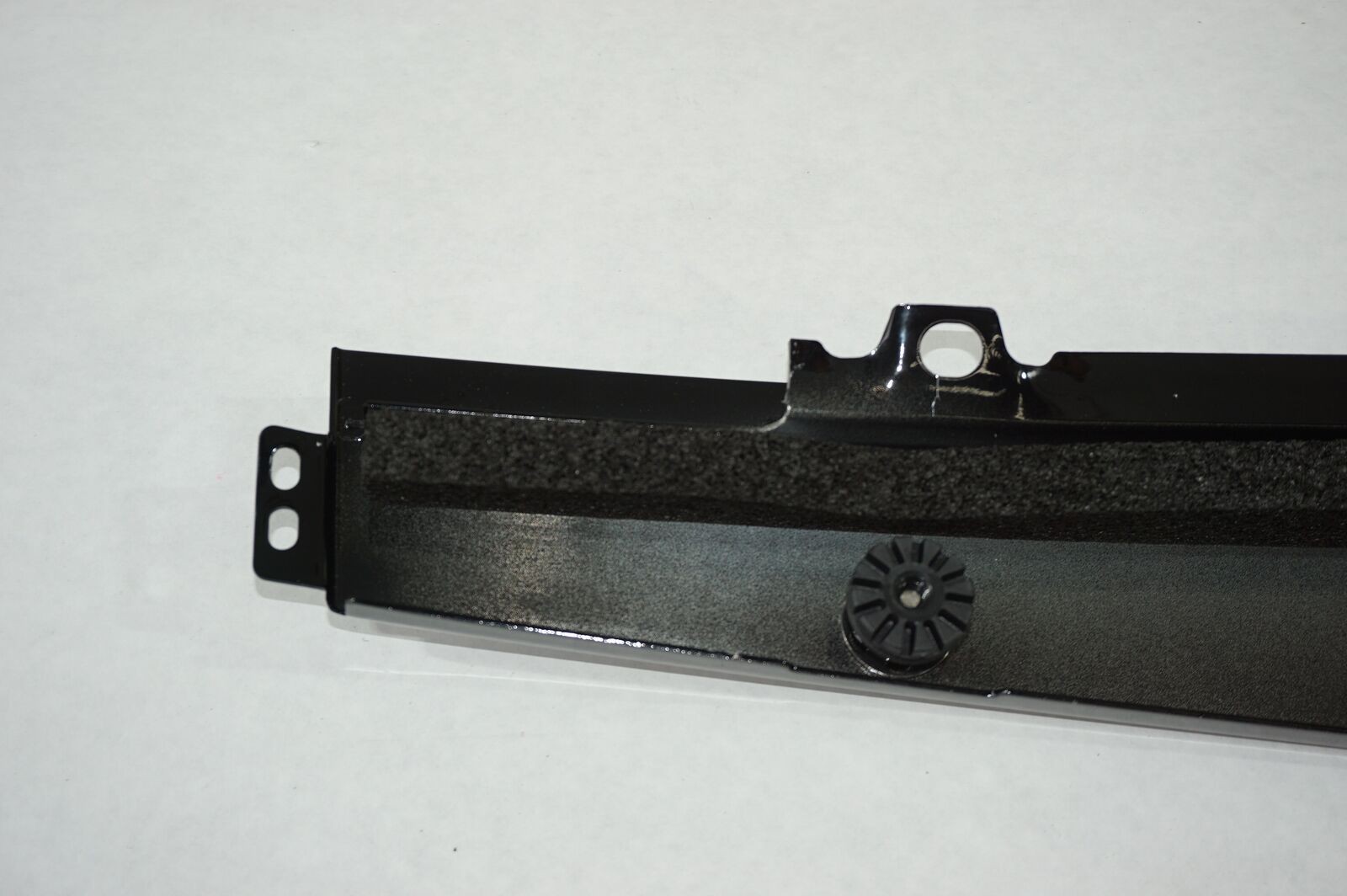 BENTLEY FLYING SPUR DOOR PILLAR RIGHT REAR 2006 2007 2008 2009 2010 3W5839890J