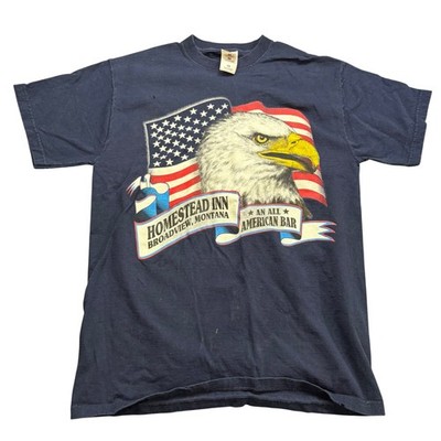Vintage Homestead Inn Montana Eagle Flag T-Shirt Navy Blue Fruit of the Loom M