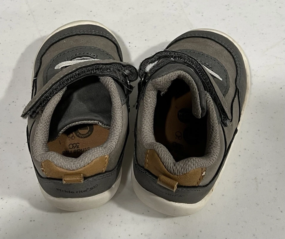 Stride Rite 360 Nick Boys Sneakers Shoes Size 5M Gray Tan Adjustable Wide Feet - Image 3 of 4