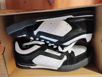 Bucky Lasek Van's Skateboard Shoes Black & White Size 10 Lightly Used Excellent