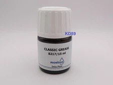 Classic grease Moebius 8217 15ml for barrel drums, Normal breaking SWISS 08/2027