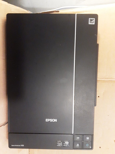Epson Perfection v33 Farbscanner Fotos Dokumente Flachbettscanner kein Strom