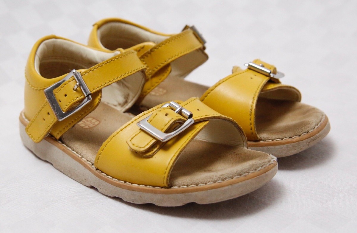 Clarks Kids Crown Bloom Classic Yellow Leather Sandals UK RRP