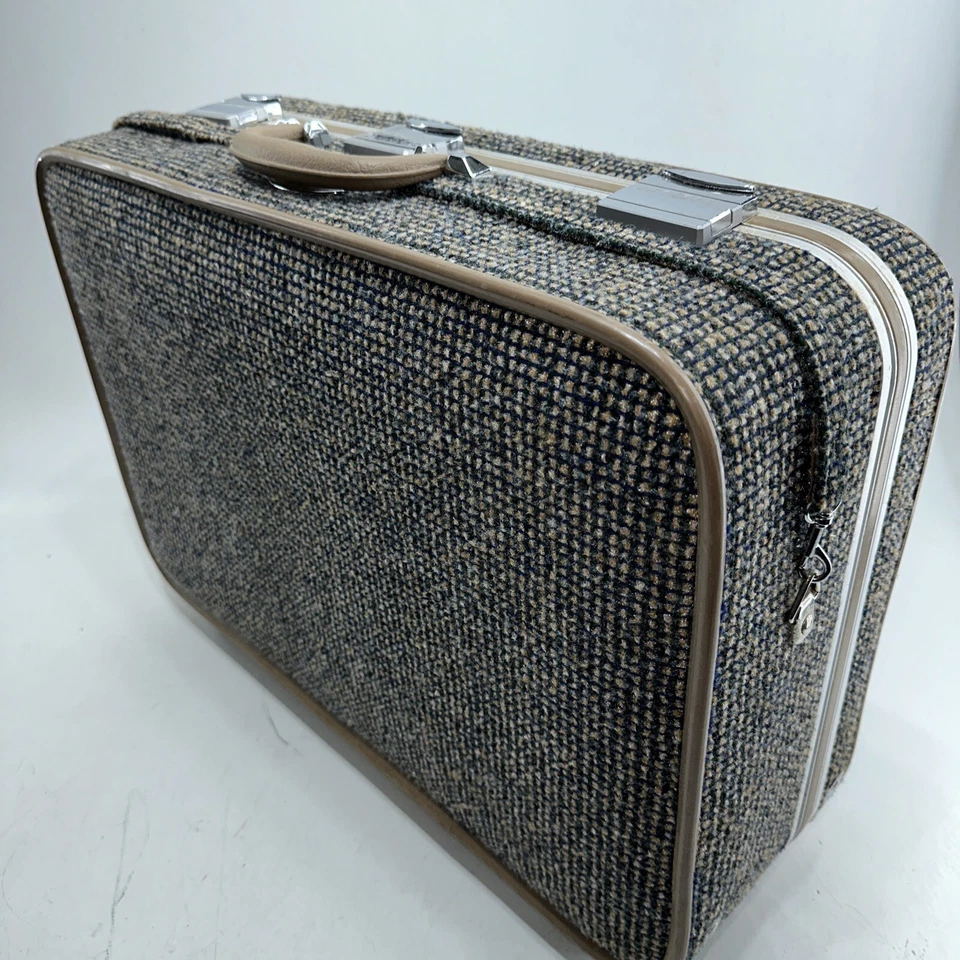 Vtg Skyway Luggages Tweed Wheeled Suitcases vintage very nice - Image 2 of 4