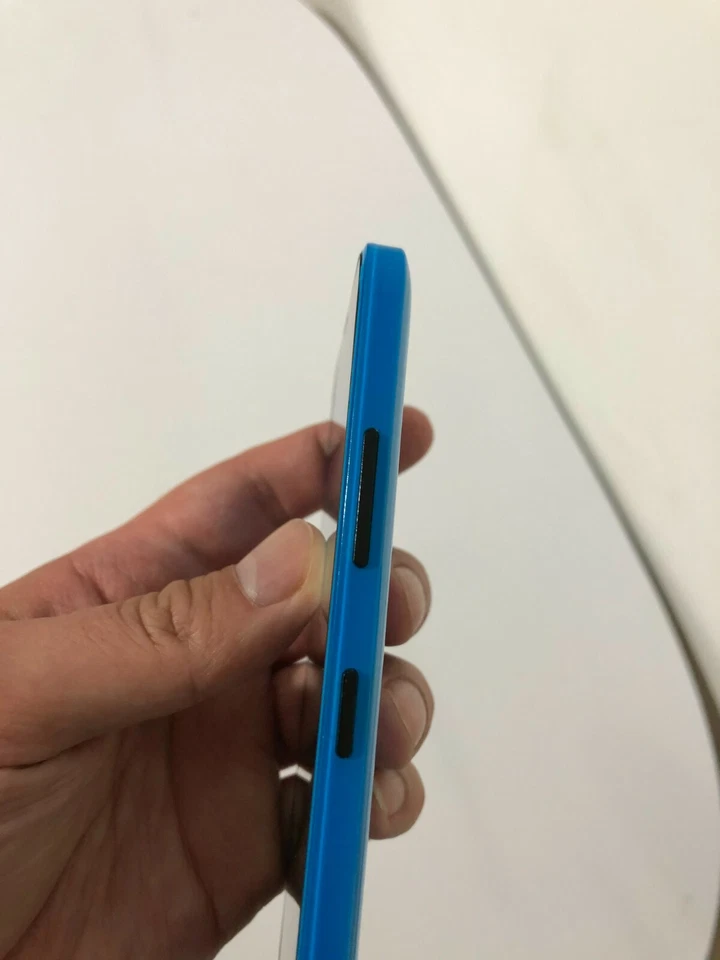 Teléfono Celular Nokia Microsoft Lumia 640 Cricket Pantalla Táctil Azul PARA REPUESTOS/REPARACIÓN Foto 3 de 4