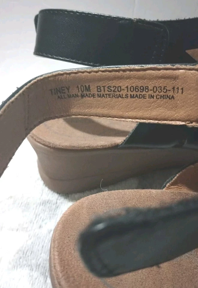 Zapatos para mujer Baretraps Tiney negros 10 M correas gladiador cómodos sandalias de cuña Foto 2 de 4