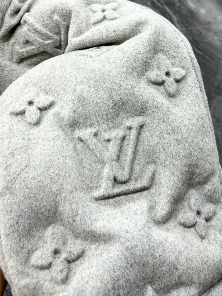 Louis Vuitton Grey Monogram Puffer Jacket, Cashmere Blend, Xl - Image 3 of 4