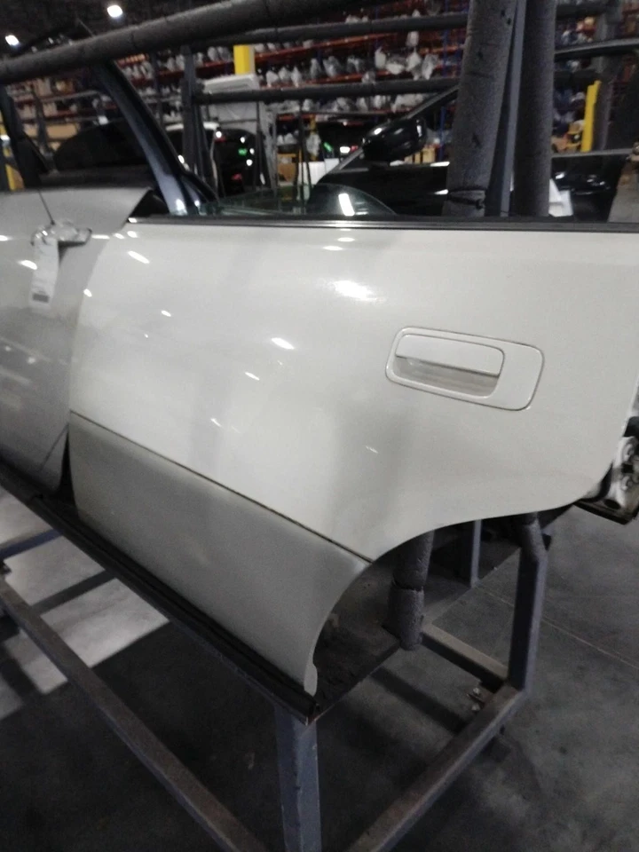 2000 Lexus ES300 Left Door White 4DR Sedan Good Condition 306291 - Изображение 2 из 4