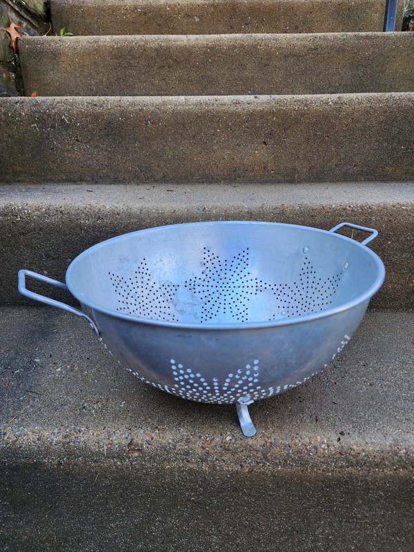 Vintage Aluminum 7 Star Colander Strainer 13" Footed w/Handles Farmhouse Cottage