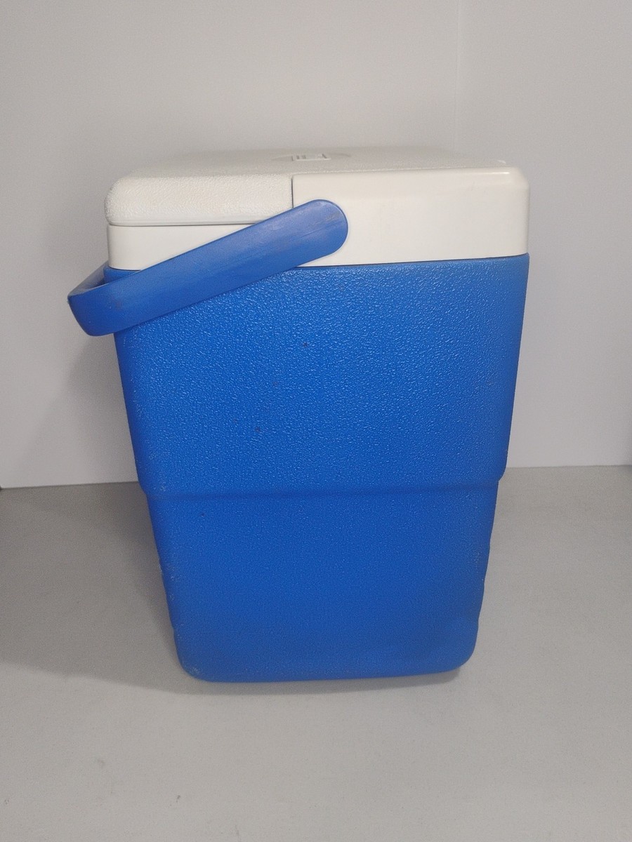 Vintage Coleman Cooler Model 6216/6215 Blue and White 18 Cans 16