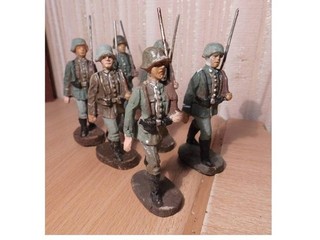 Elastolin Lineol 6 Soldaten marschierend Militär II. WK