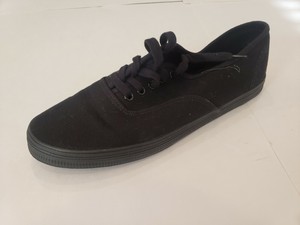 payless all black shoes