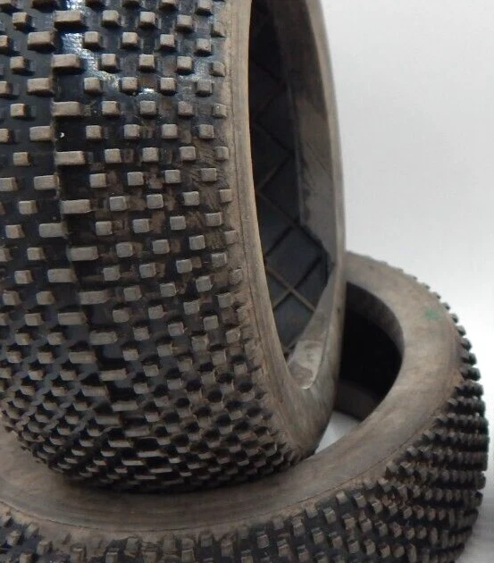 AKA 1/8 Scale RC Off Road Buggy Tires Med Grip Iron Green Compound (Set of 4) - Image 3 of 3