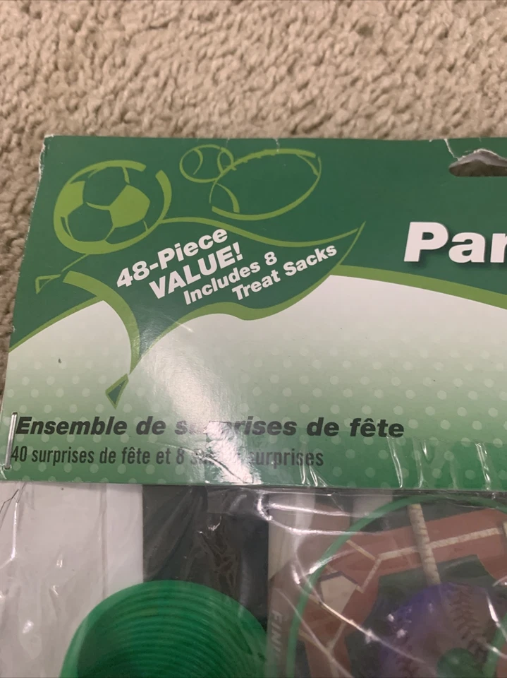 Hallmark Party Express 48 piezas paquete de favoritos de fiesta de béisbol Foto 2 de 4