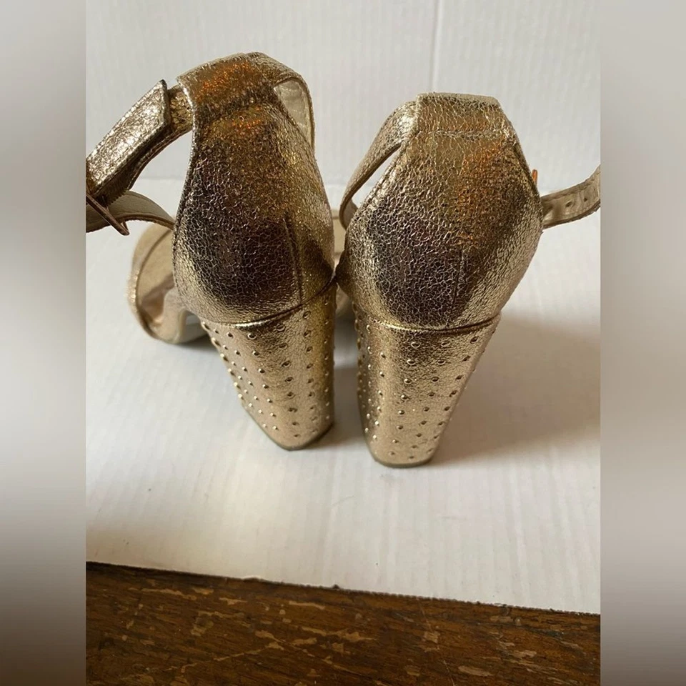 Tacones Rouge Helium Gold para mujer talla 6 Foto 3 de 4