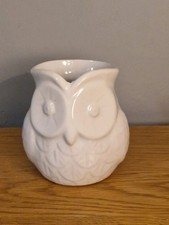 Plant Pot. Small Owl Shaped Plant Pot. VGC