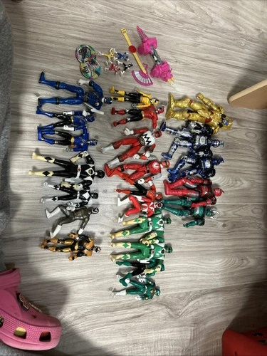 Vintage Power Rangers & Beetleborgs Action Figures LOT - 31 pieces total!