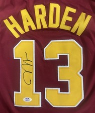 James Harden Rookie Cards and Autograph Memorabilia Guide 37