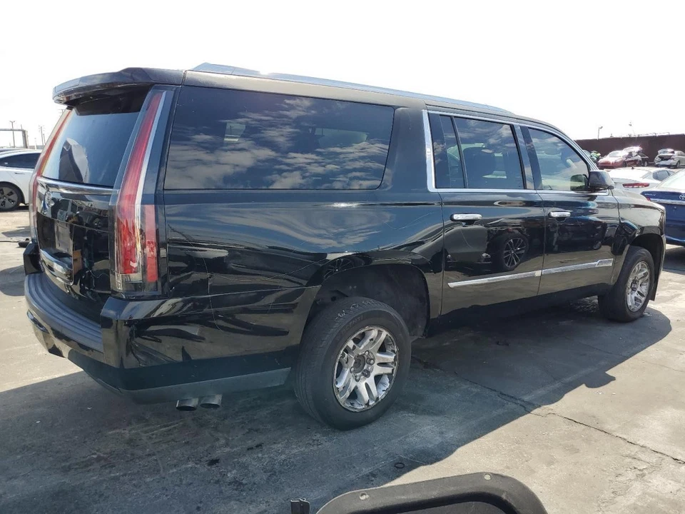 Used Rear Axle Assembly Rear fits: 2015 Cadillac Escalade esv 6.2L 9-3/4`` ring - Image 3 of 4