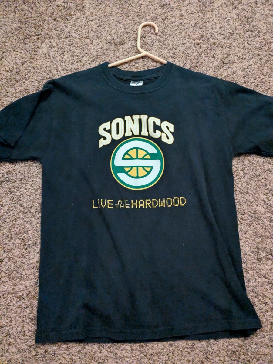 Sonics Live at the Hardwood Shirt - Seattle Supersonics NBA T-Shirt Medium (M)