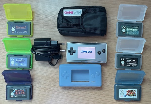 Nintendo Game Boy Micro Plata PAL+ 6 Juegos
