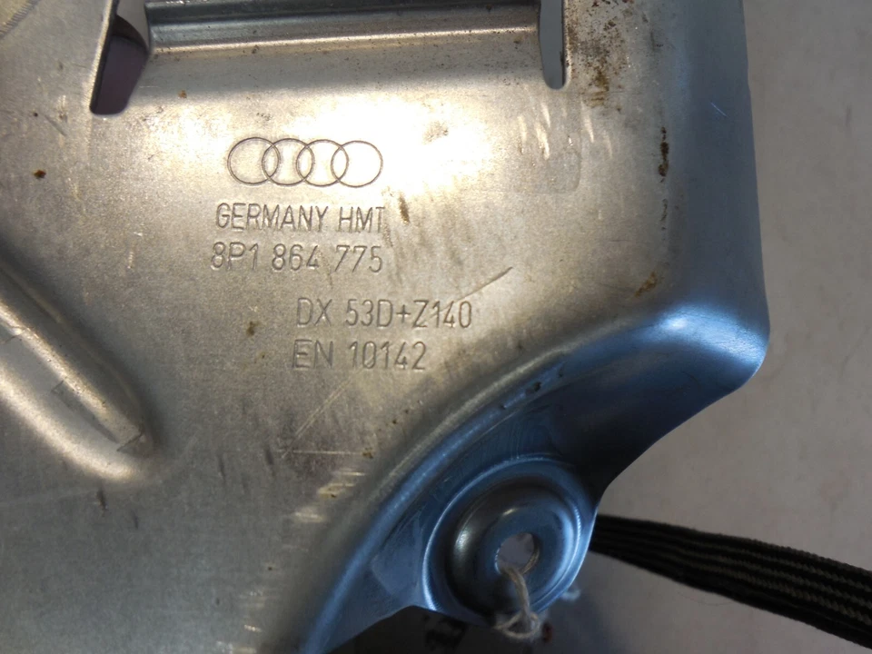 2005 - 2012 奥迪 A3,Quattro Cabriolet 支架 适用于脚凳 8P1864775 — 第 4/4 张图片