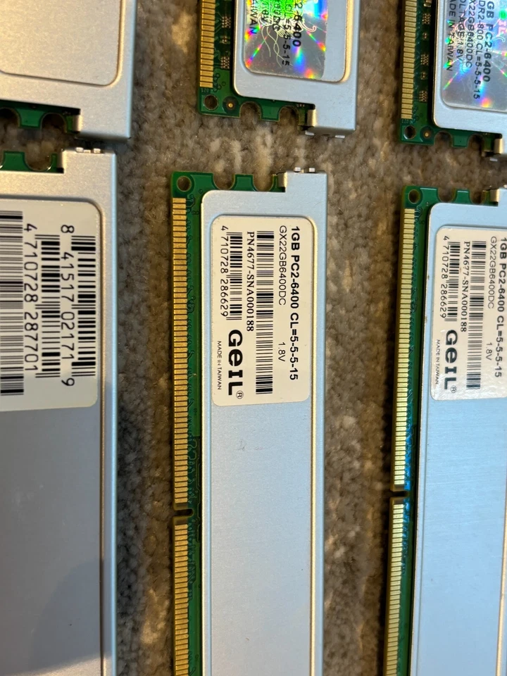 GEIL 6 x 1GB GX21GB6400LX/DC PC2-6400 DDR21.8V RAM Module (silver) - Image 3 of 4