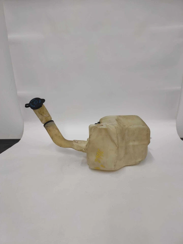 1998-2004 Buick Regal Washer Bottle - Image 3 of 4