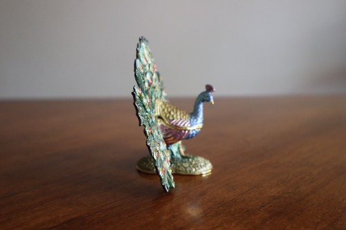 Vintage Rucinni Swarovski Crystal Accented Peacock Hinged Trinket Box SIGNED - Picture 3 of 12