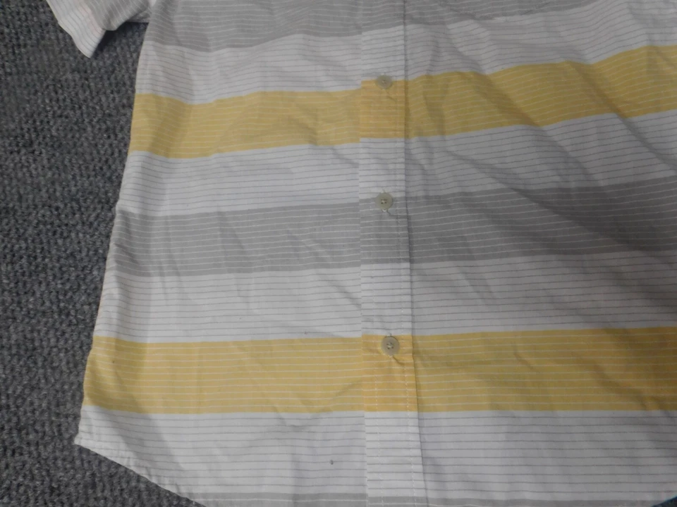 Camisa Urban Pipeline Niño Mediana Amarillo Rayas Foto 4 de 4