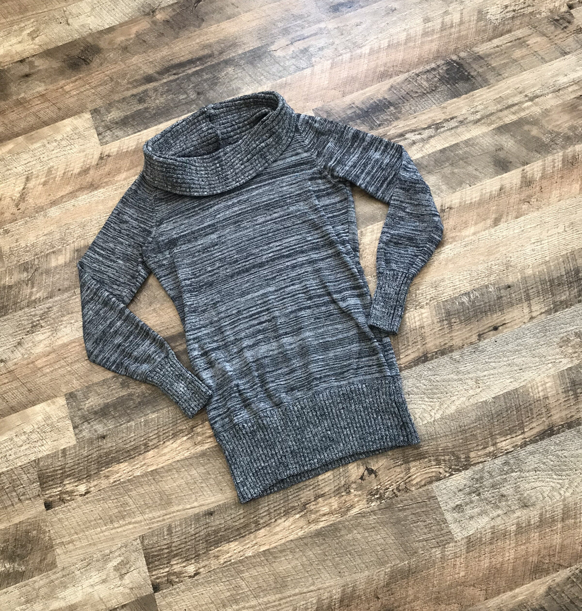 The Limited Sweater Size Small Gray Knit Cowl Neck