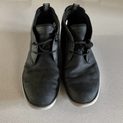 UGG Union Chukka Black EUC Men display picture 2
