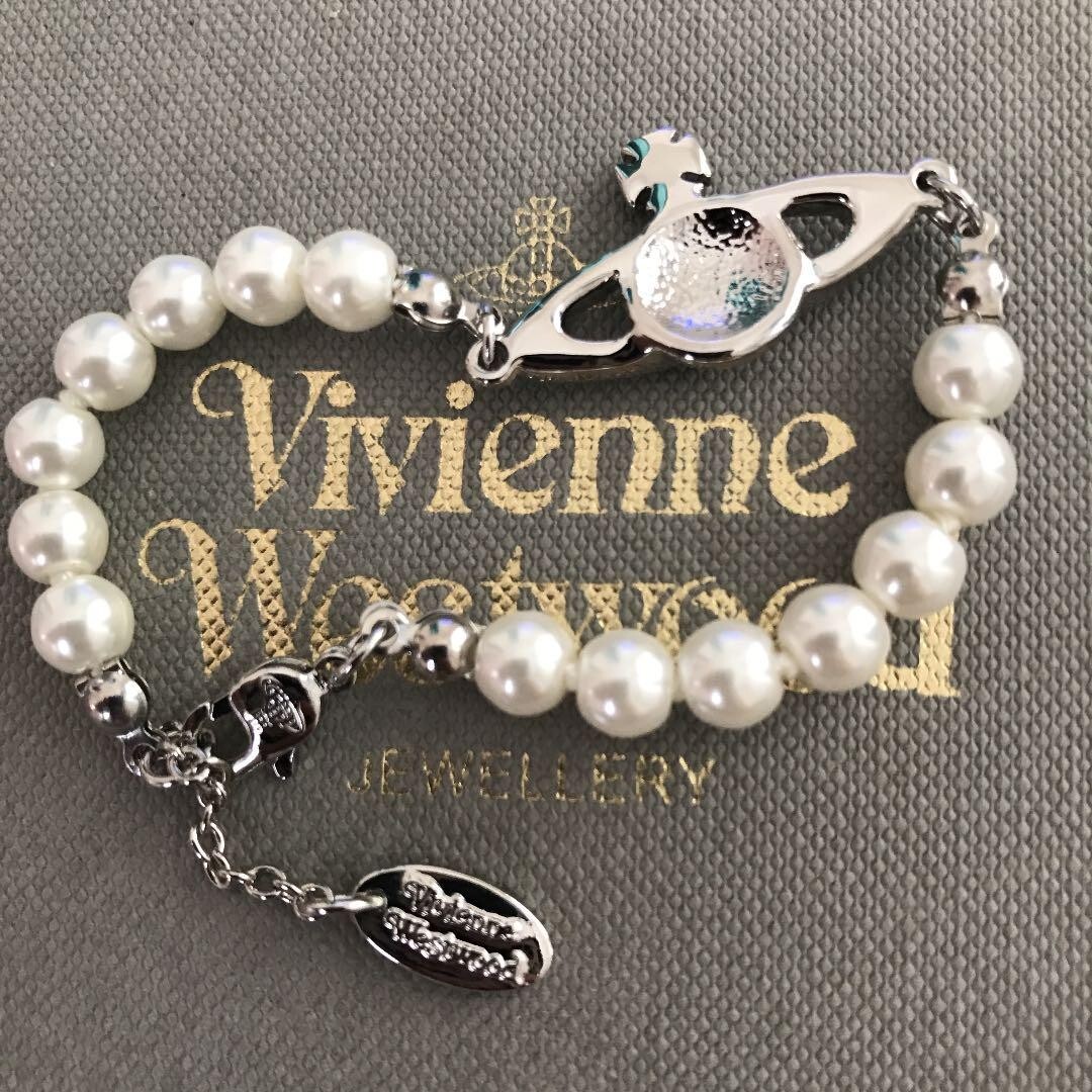 Vivienne Westwood ORB MINI BAS RELIEF Pearl Bracelet Silver