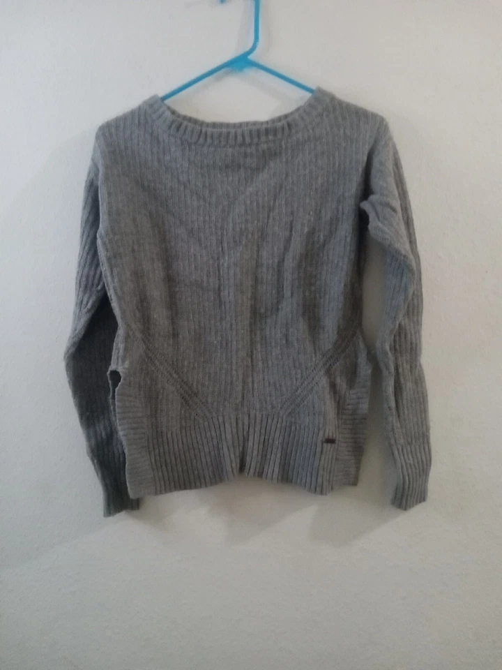 SUÉTER TOMS tejido con cable para mujer talla PEQUEÑO gris seminuevo Foto 4 de 4