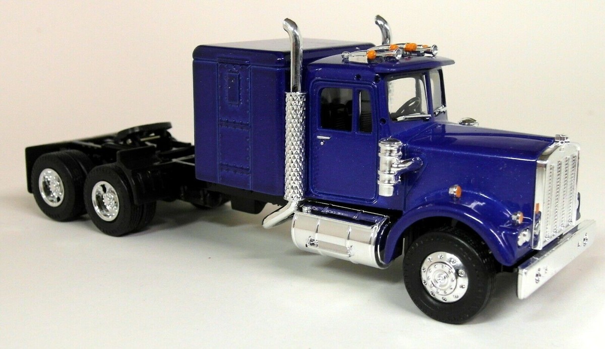 Corgi 1/50 US55702 Kenworth W925 + Low Loader & Boiler Load Model