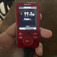 Sony Walkman Digital Media Player NWZ E436F /WORKING /4GB /RED/charger