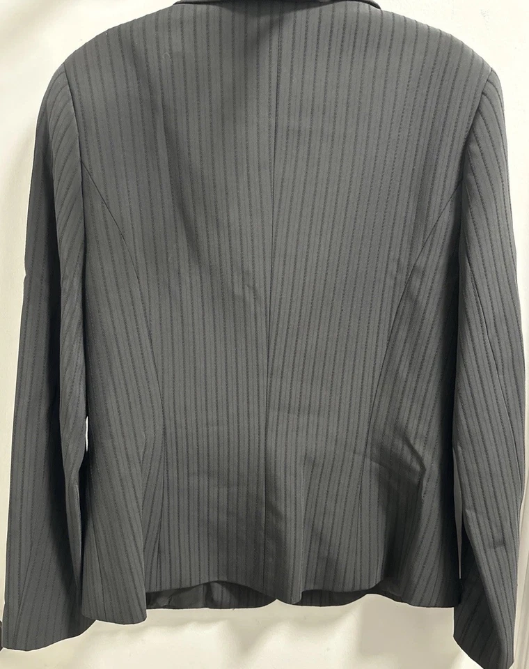 Georgiou Studio Woman’s Jacket Size 10 - Image 2 of 4