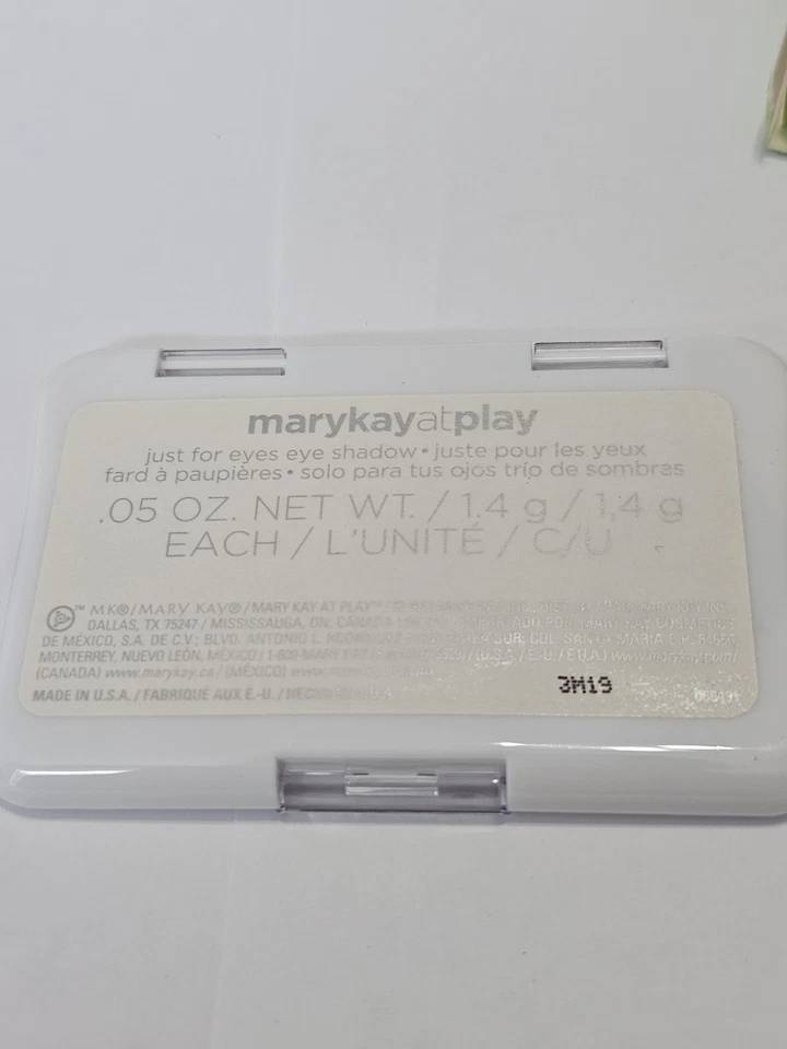 Mary Kay At Play Just For Eyes Eye Shadow Palette 066491 - Image 4 of 4