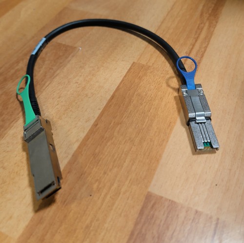 QSFP (SFF-8436) to MiniSAS HD SFF-8088 DDR Hybrid SAS Cable 100-Ohm 0.5 meter