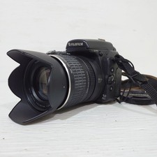 Works fine FUJIFilm FinePix S9000 Compact digital camera AA battery powered