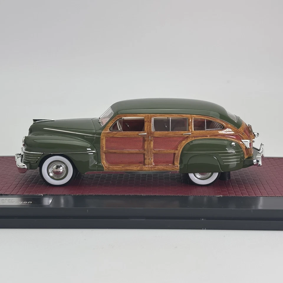 Matrix 1/43 1942 Chrysler Town&Country Wagon Green Resin Car Model - Image 3 of 4