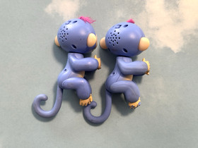 Fingerlings 7 Baby Monkey & 2 unicorn lot different WowWee used