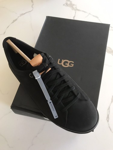 cali waterproof sneaker