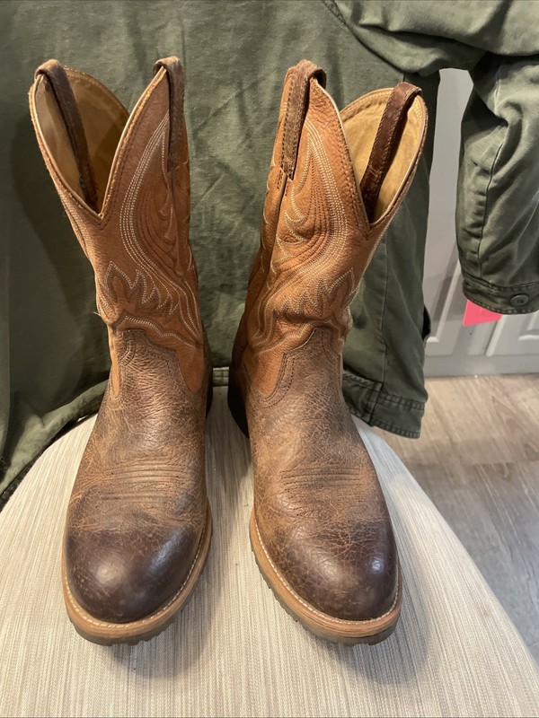 Ariat Cowboy Boots 12D W/ Rubber Slip Resistant  Soles Style 10011815
