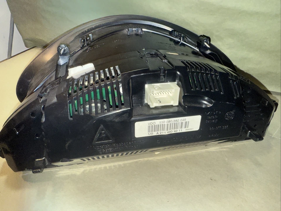 07-09 Velocímetro cuadro de instrumentos Mercedes W211 E350 E550 2114404011 OEM Foto 3 de 3