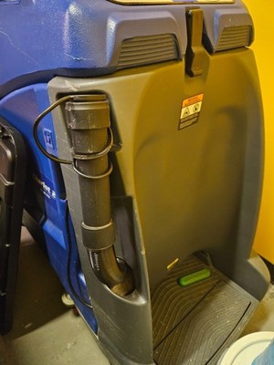 Chariot 2 iScrub20X - Battery Operated, Stand -on Auto Floor Scrubber