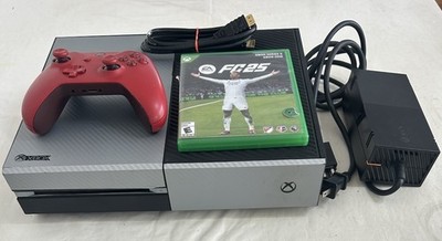 Microsoft Xbox One Model 1540 Console Bundle 500 GB, controller, game, cords